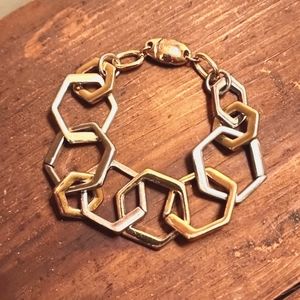 Woman's bracelet